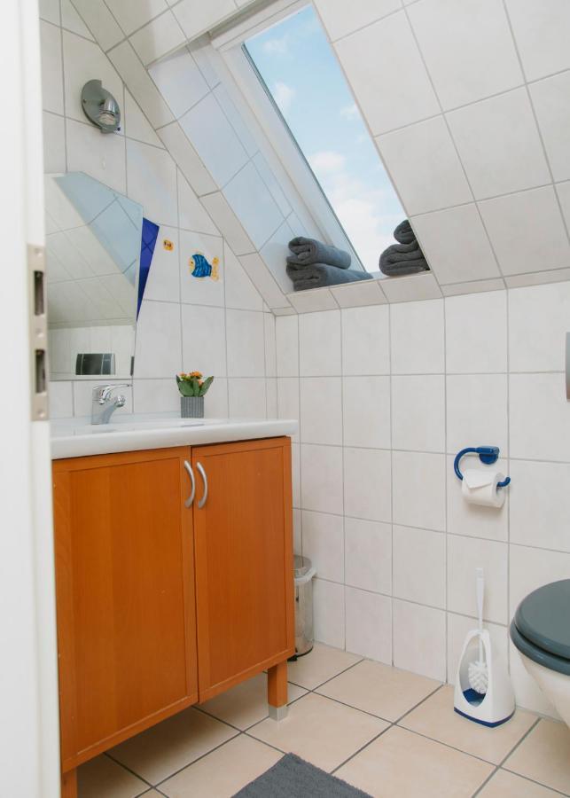 Gaestehaus Vigliarolo Gewerblich Jedes Zimmer Eigenes Bad Gemeinschaftskueche Elmshorn Buitenkant foto